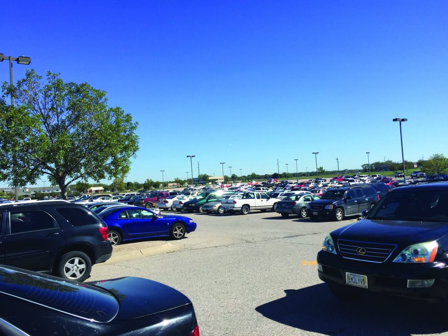 Cars fill the parking lot at North Star on Wednesday, Sept. 28. Photo by Olivia Kriz/GG Staff