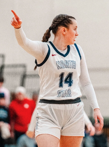 Kendall Anderson (12) directing players where to go in the HAC Championship.
Photo Credit: NEBPREPS
